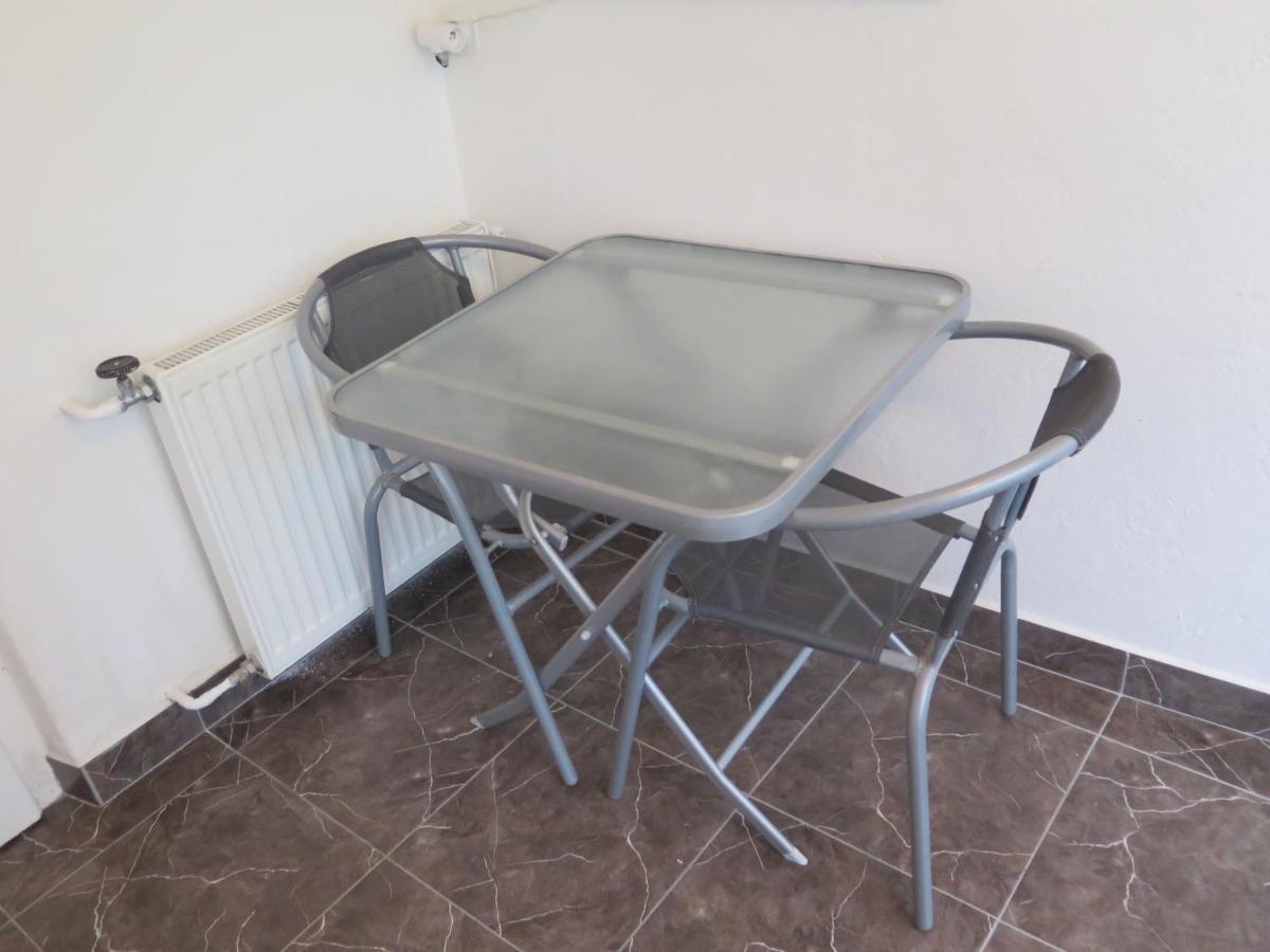 Apartman Hrubá Skála Exterior foto